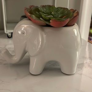 Elephant fake plant decor